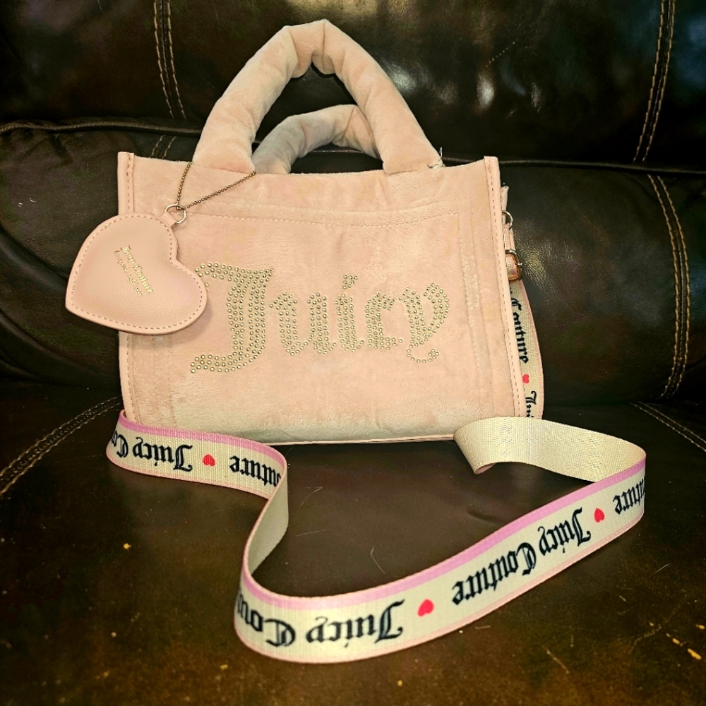 EUC~LIKE NEW~ Juicy Couture Blush Pink Tote with Heart Charm